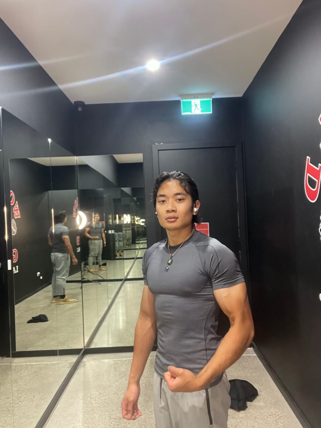 Customer photo review of 4339 - Forme Compression Tees