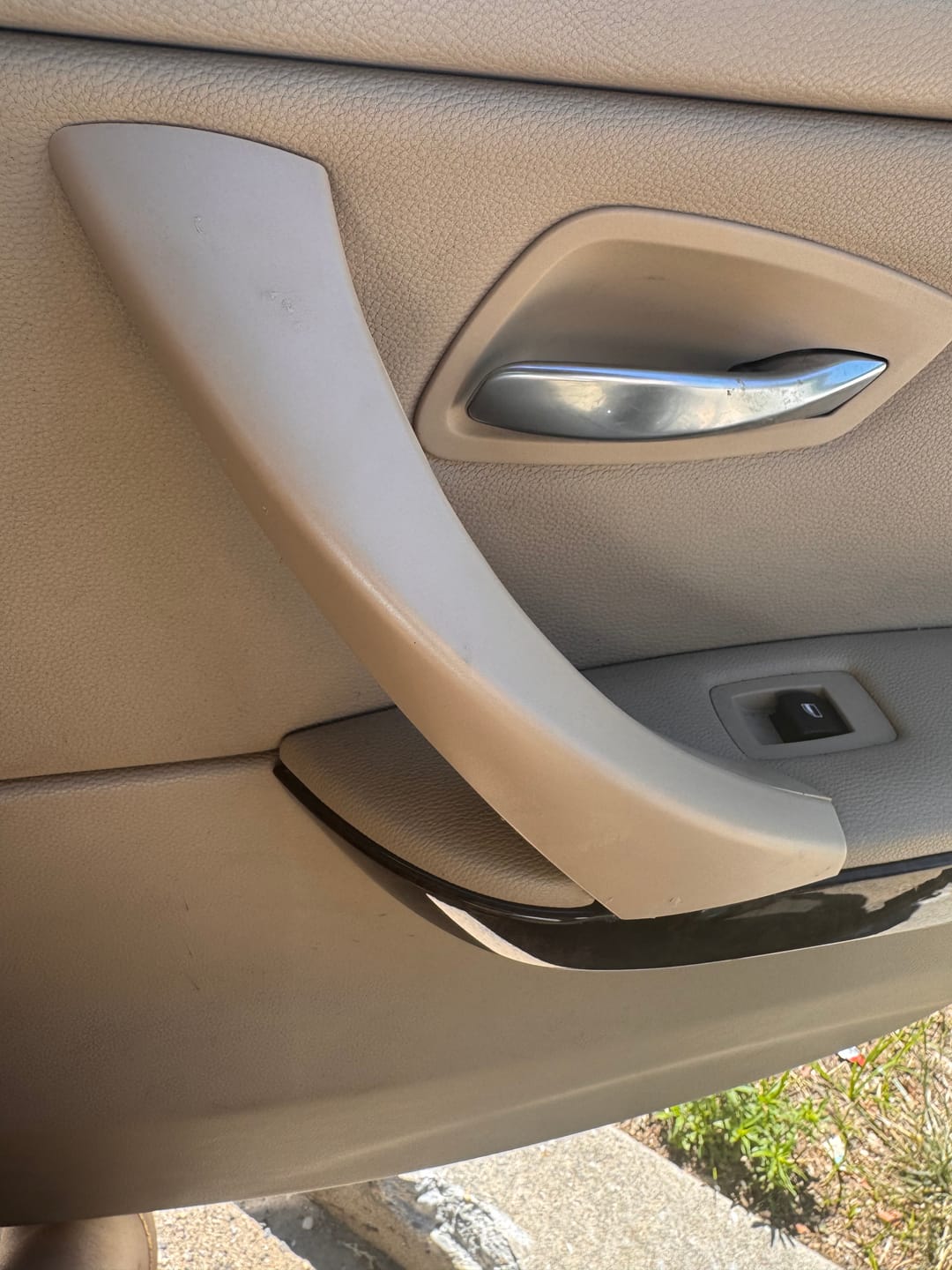 Customer photo review of BMW 3 Series 2006–2012 Sticky Door Handle Cover Kit for E90 E91 Sedan Wagon – 6 Pieces