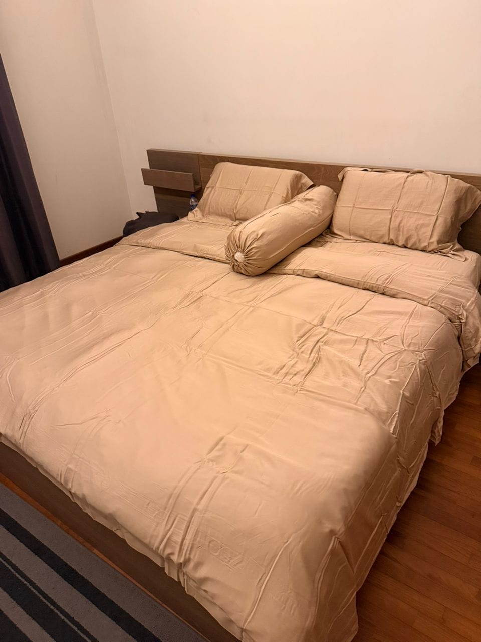 Customer photo review of Hardy Amies COOLING Bamboo Lyocell Pure Solid Color Luxury Sheet Set- 5pcs Set
