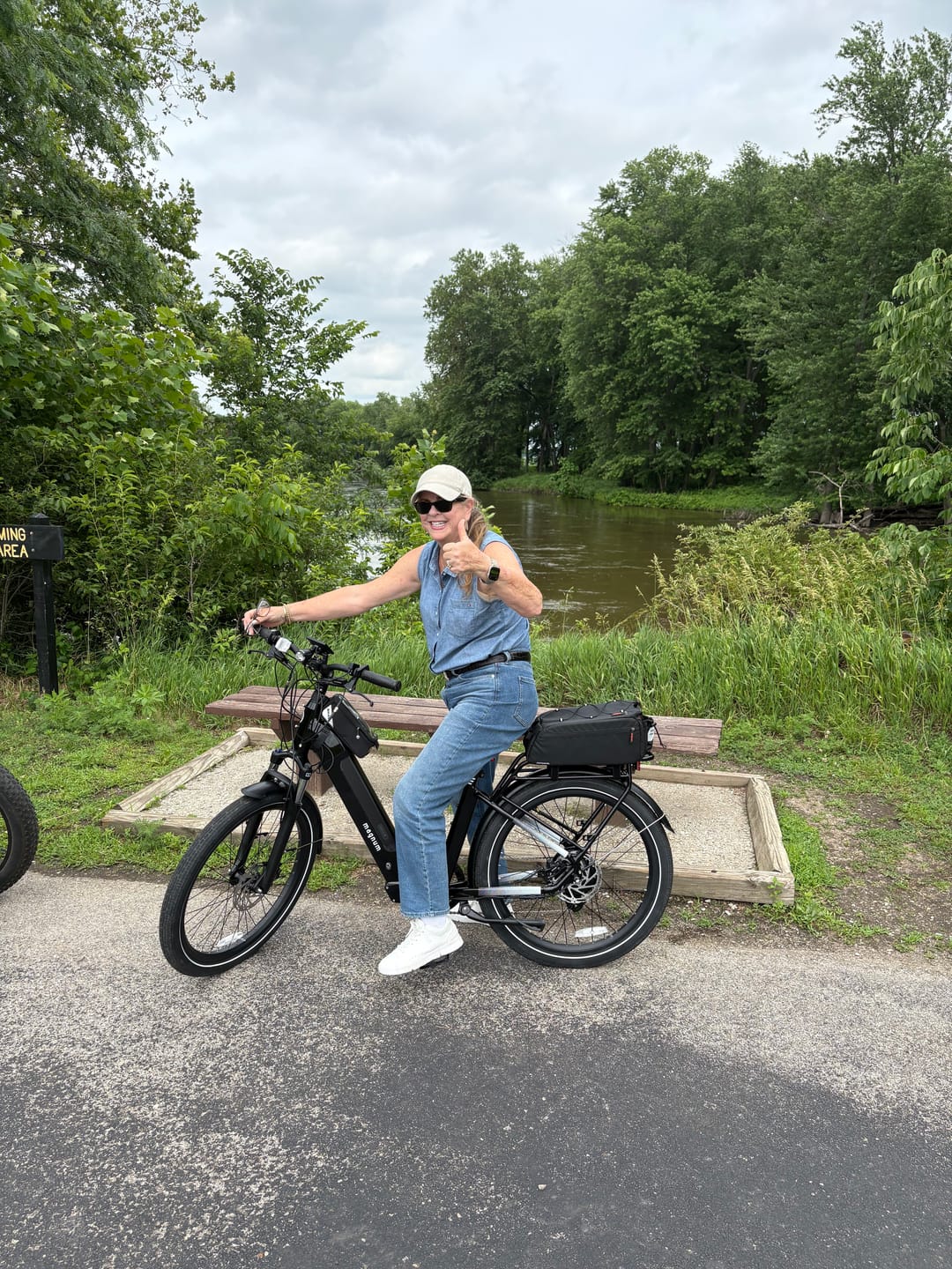 Customer photo review of Beetle Large Capacity Bike Phone Bag and Storage