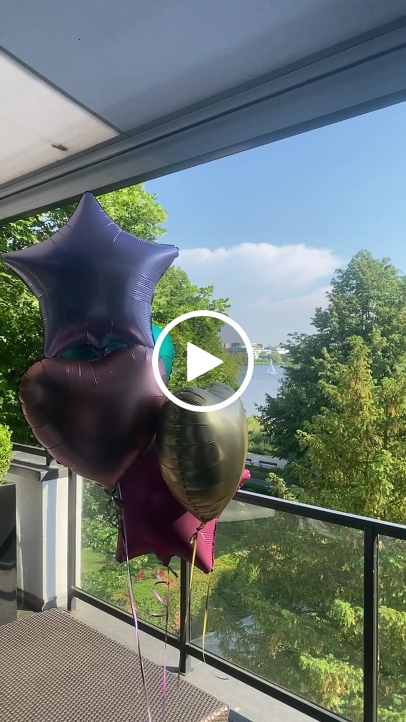 Customer video review of Herzballon - Silk Lustre - Jade Grün