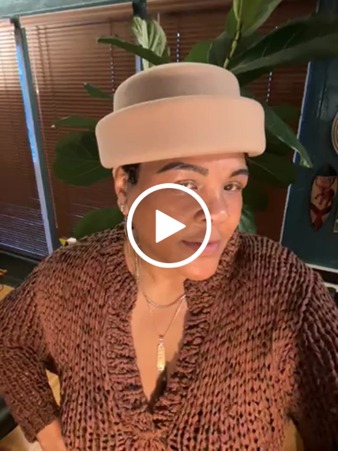 Customer video review of London Pillbox Hat - Nude