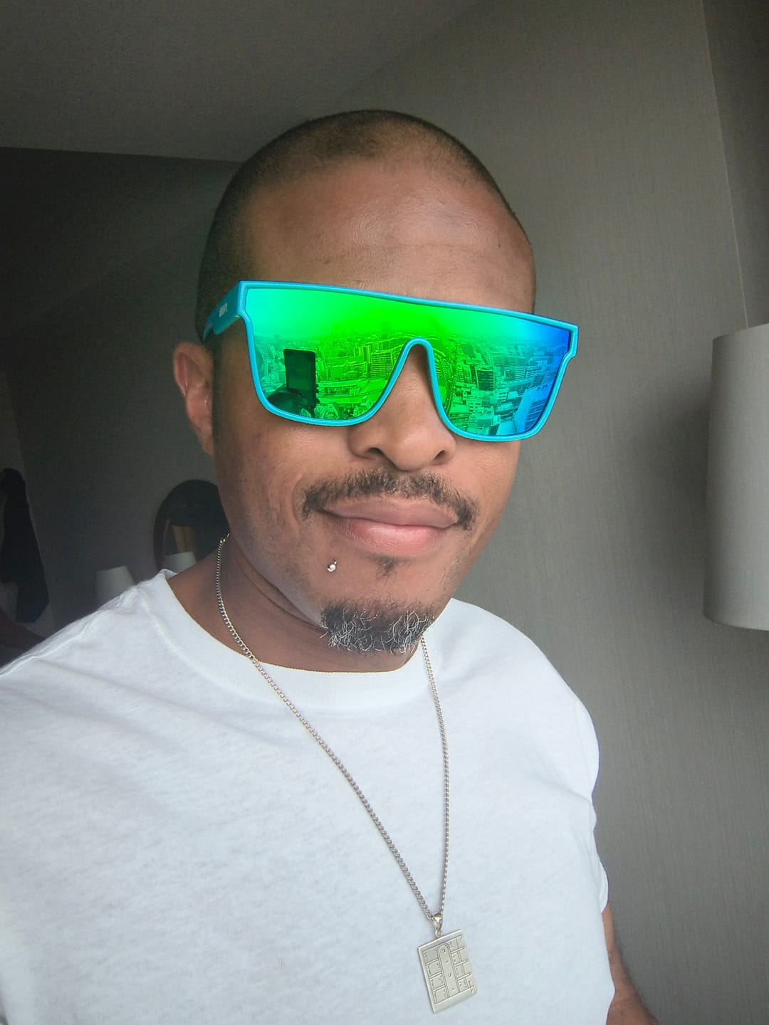 Customer photo review of 80Eighty® Polarized Bay Sunglasses