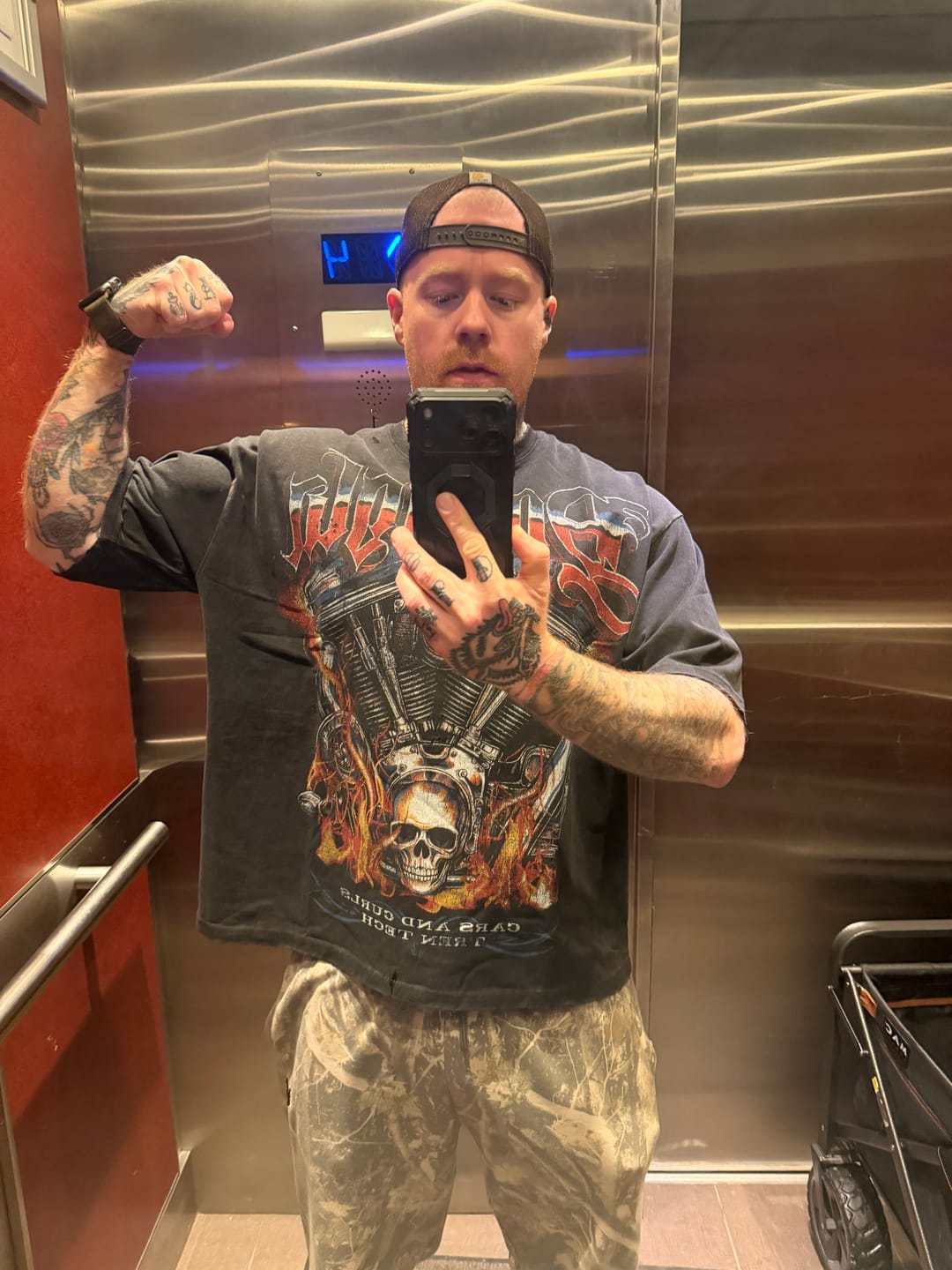 Customer photo review of 4103 - Cars & Curls - Tees