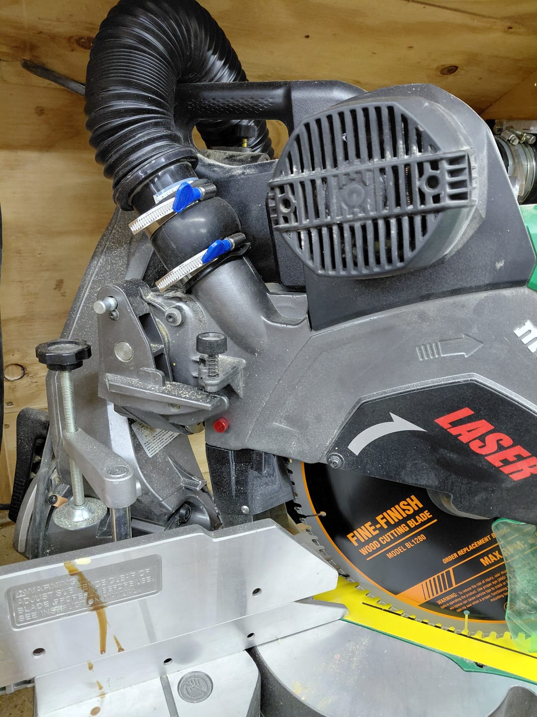 Customer photo review of Dust Collection Chute for Metabo/Hitachi 12" Miter Saw