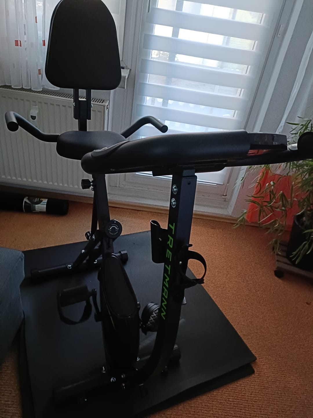 Customer photo review of Tretmann RIDE- Heimtrainer mit tiefem Einstieg