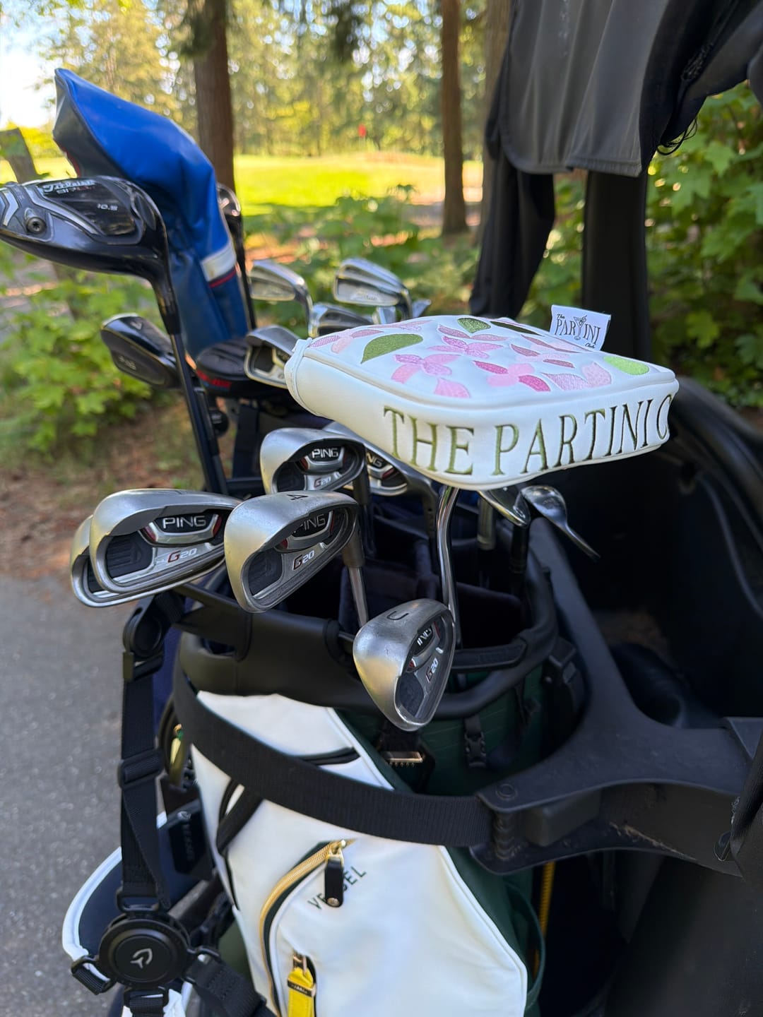 Customer photo review of Hydrangea Drive Mallet Putter Cover