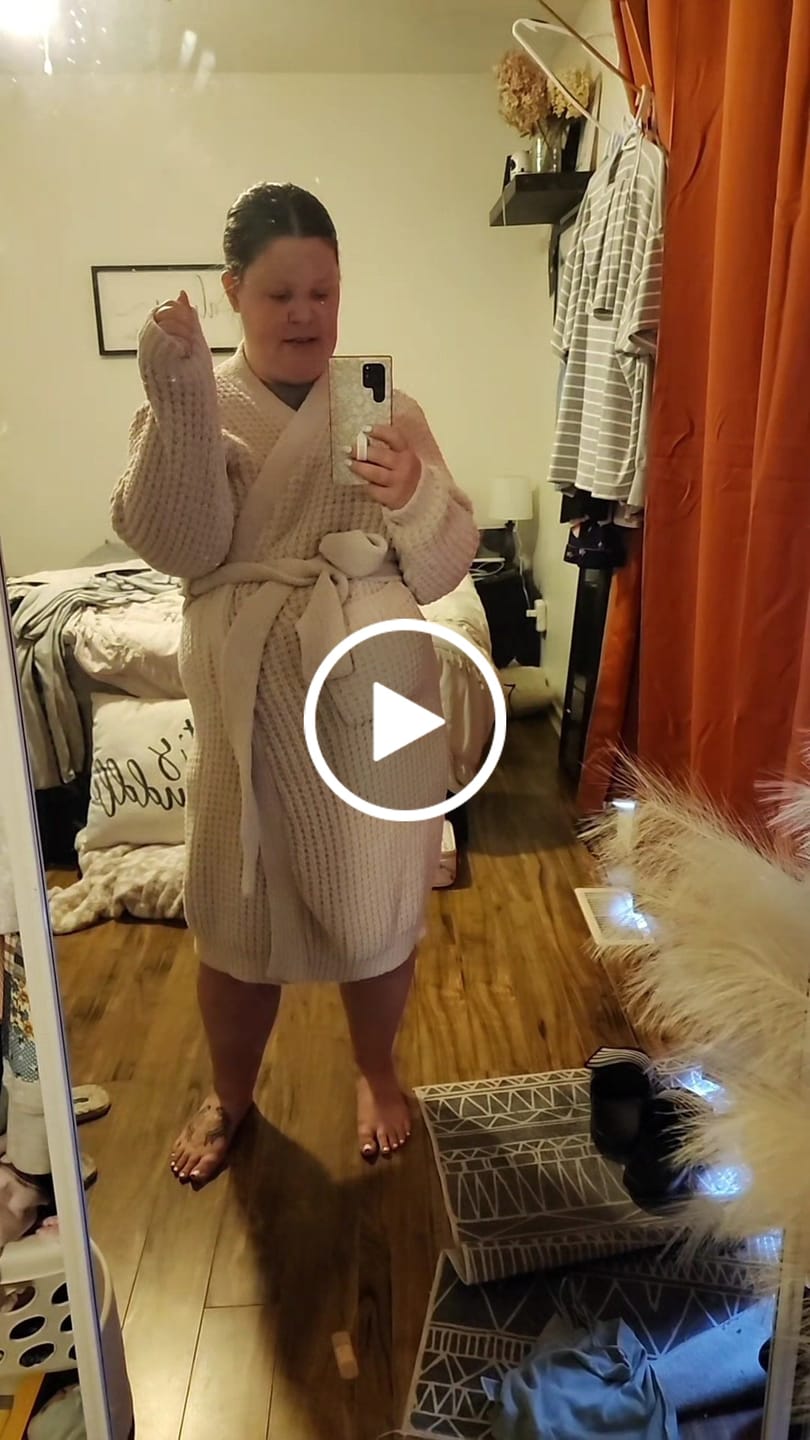 Customer video review of Ladies Waffle Robes