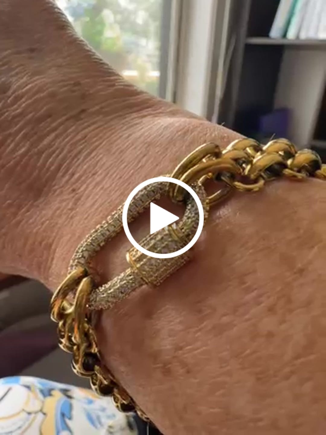 Customer video review of Golden Verge Bracelet