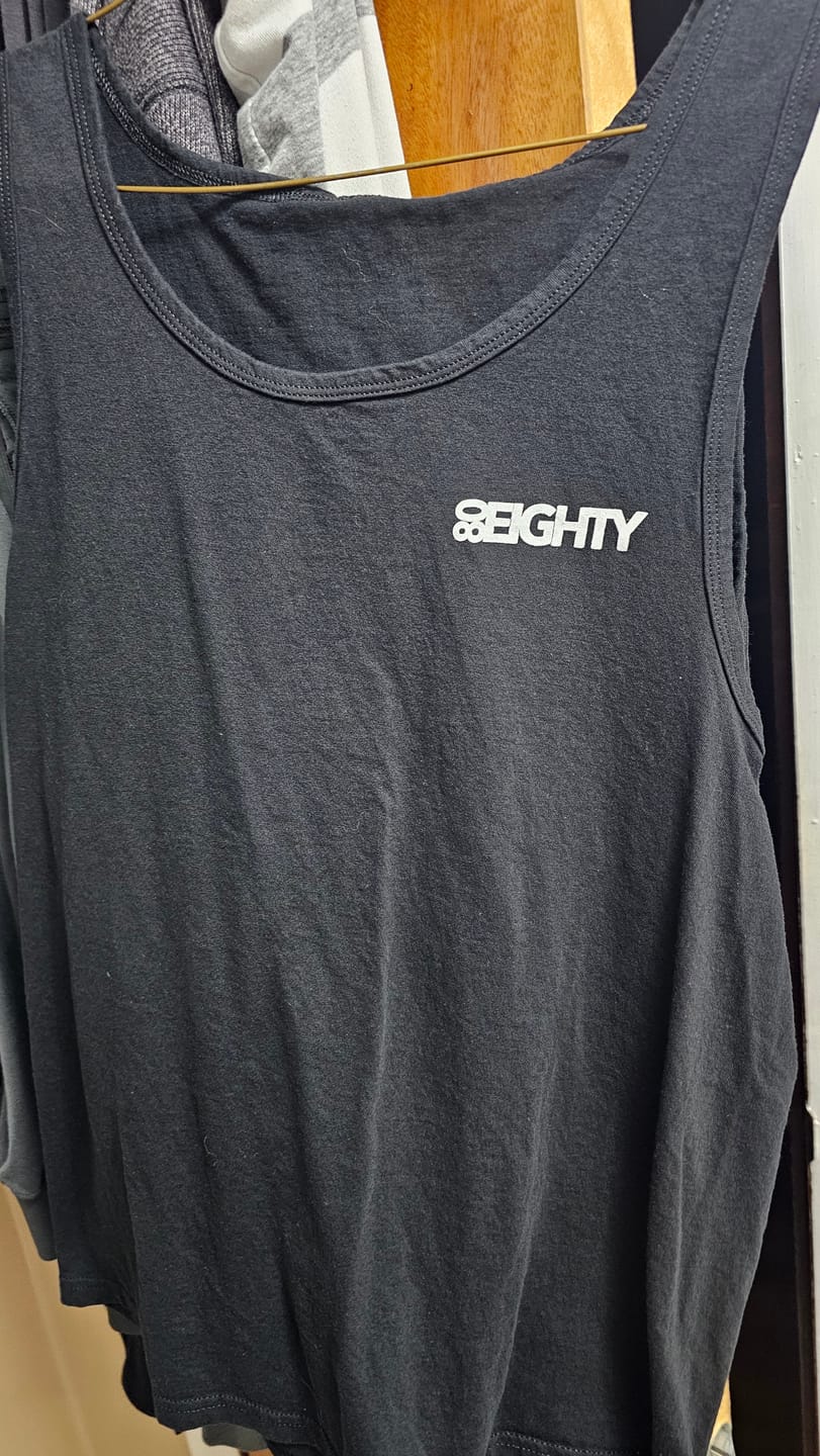 Customer photo review of 80Eighty® Classy Tank