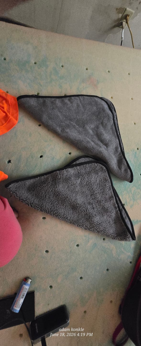 Customer photo review of Premium MicroFiber Towels (2Pack)