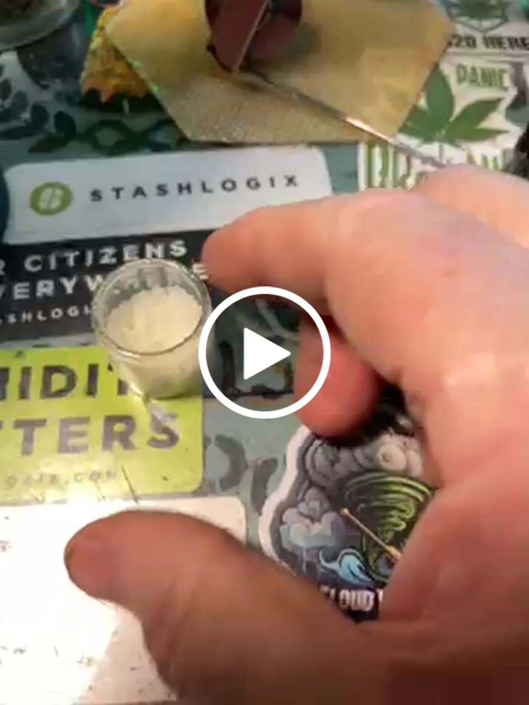 Customer video review of Crush Diamond - Blueberry Kush 7G(Buy 1 Get 1)