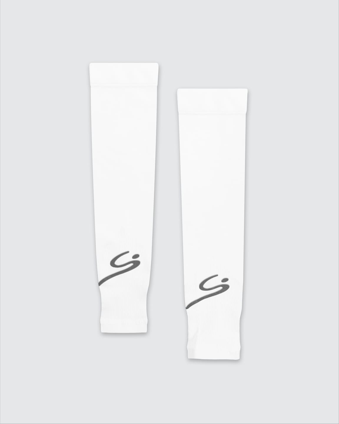 Customer photo review of STORYI Sun Protection Arm Sleeves – White/Grey