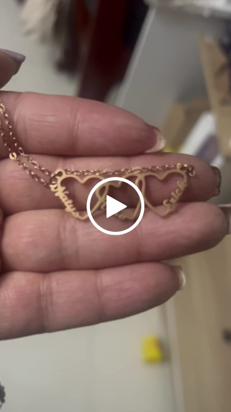 Customer video review of Collar personalizado con nombre y corazón