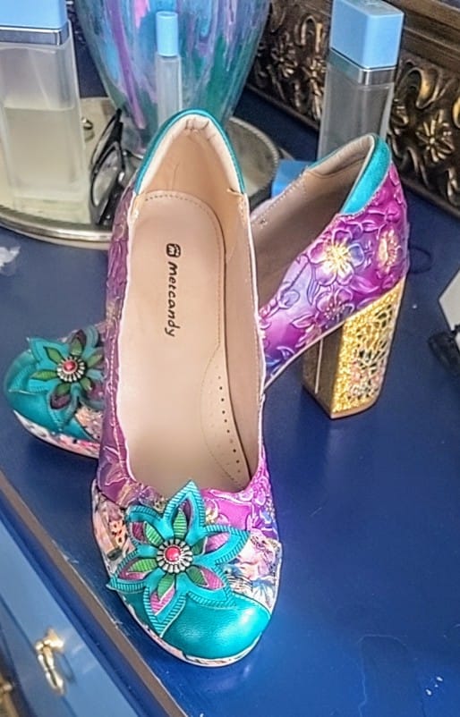 Customer photo review of Multicolor Floral Chunky Heel Pumps
