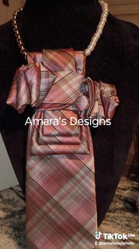 Customer photo review of Ties2you Pink Tie Baby Pink Plaid Silk Mens Tie Pocket Square Cufflinks Set