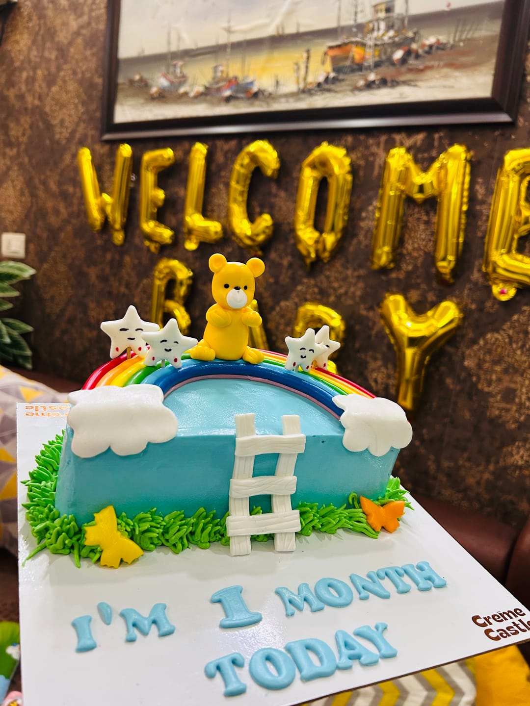 Customer photo review of Teddy Half Design Cake