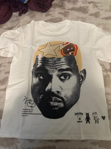 Customer photo review of CARNIVL™ "ye" T-Shirt