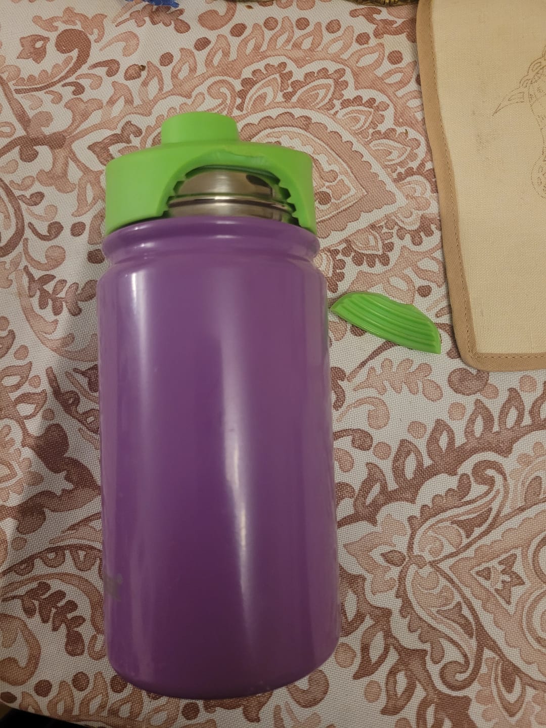 Customer photo review of Stainless Steel Double Wall Insulated Kids Bottle - 12 oz