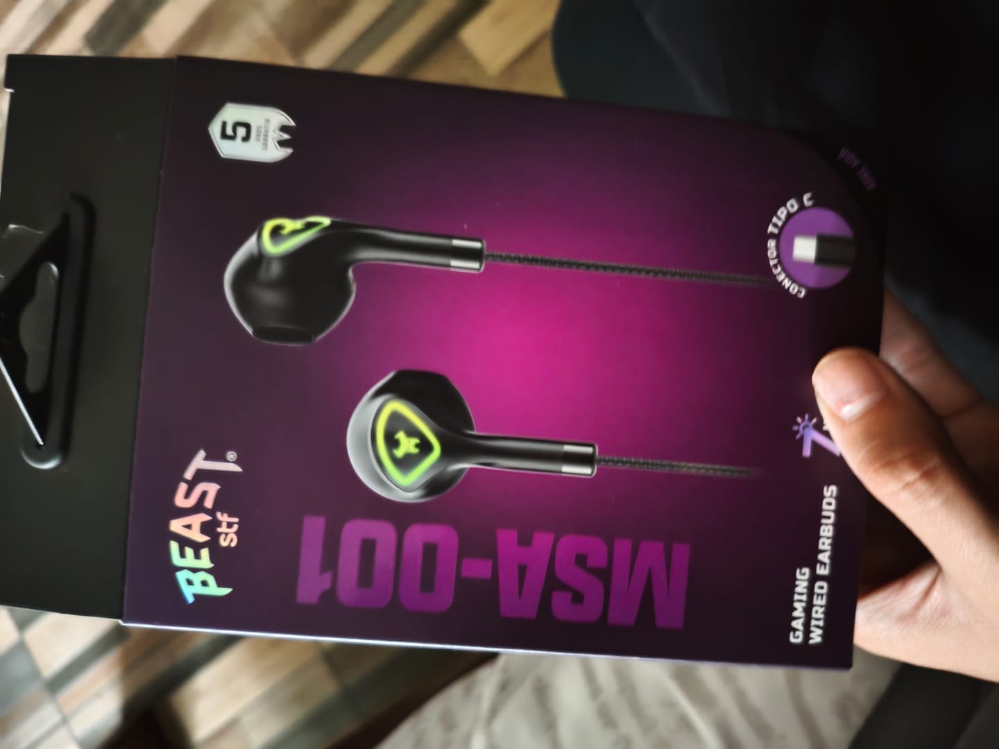 Customer photo review of Audífonos Gamer Alámbricos In Ear Beast STF MSA-001 Videojuegos, Micrófono, 7 modos Luz