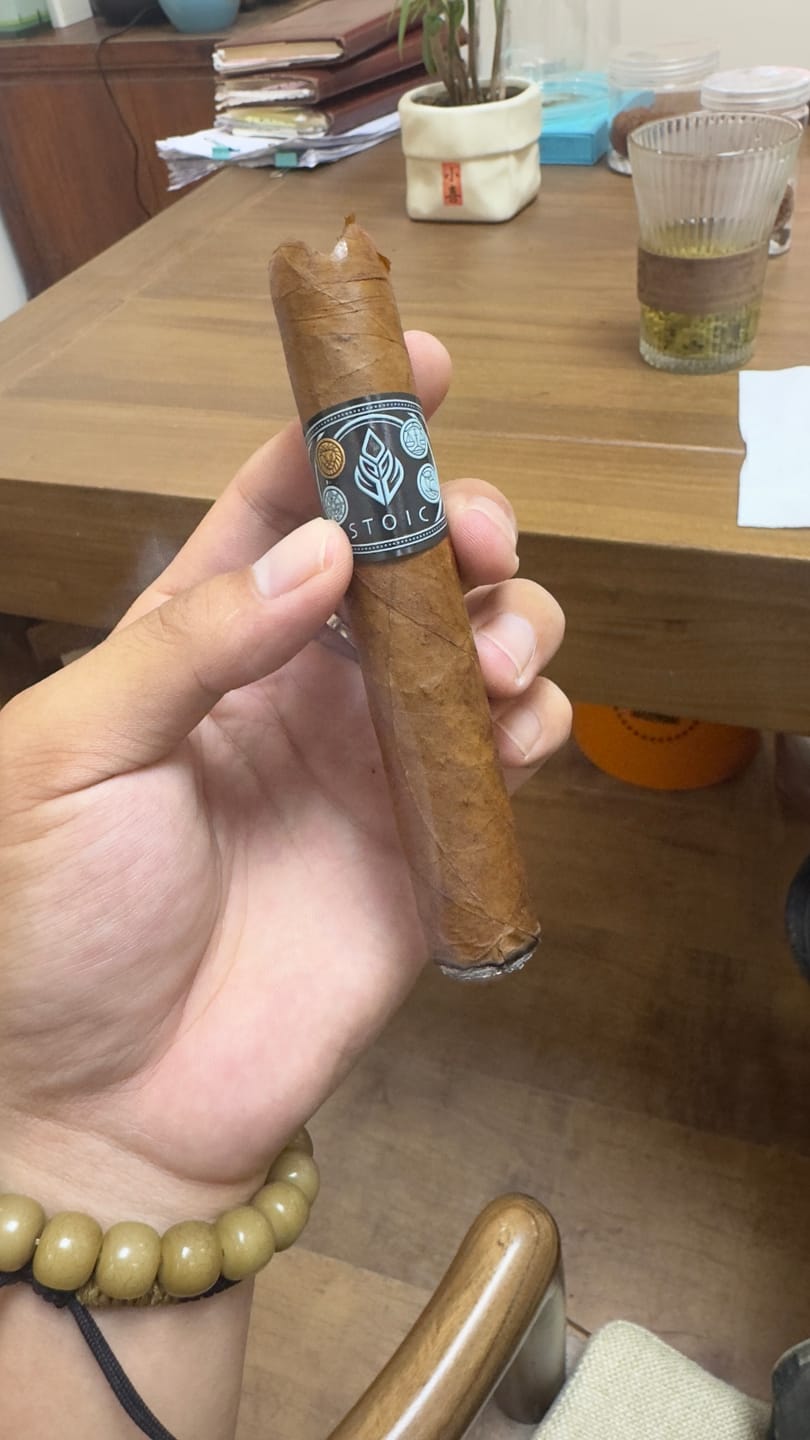 Customer photo review of Stoic Cigars