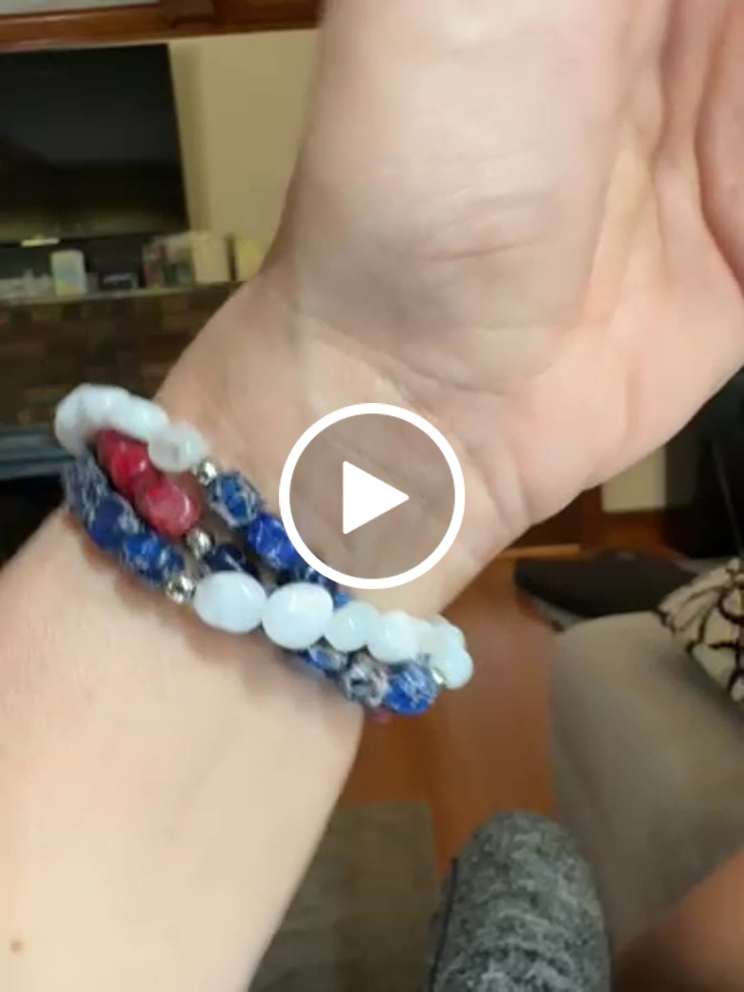 Customer video review of Independence Flame Stretch Apple Watch Strap