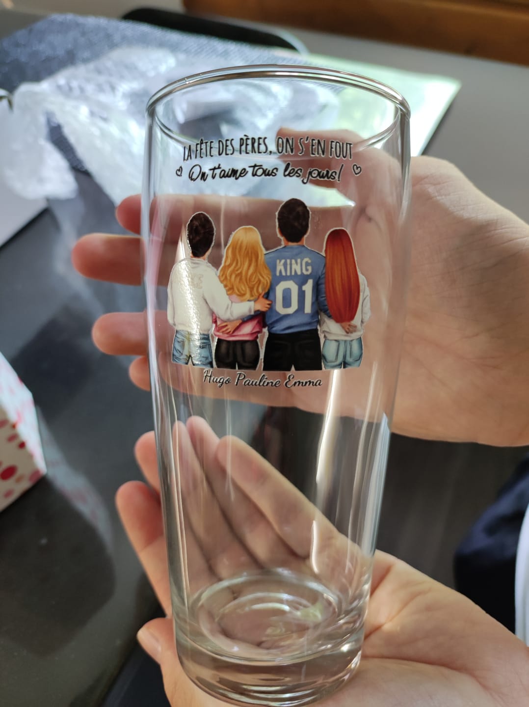 Customer photo review of Tous les jours - Verre à bière personnalisé pour papa pour la fête des Pères