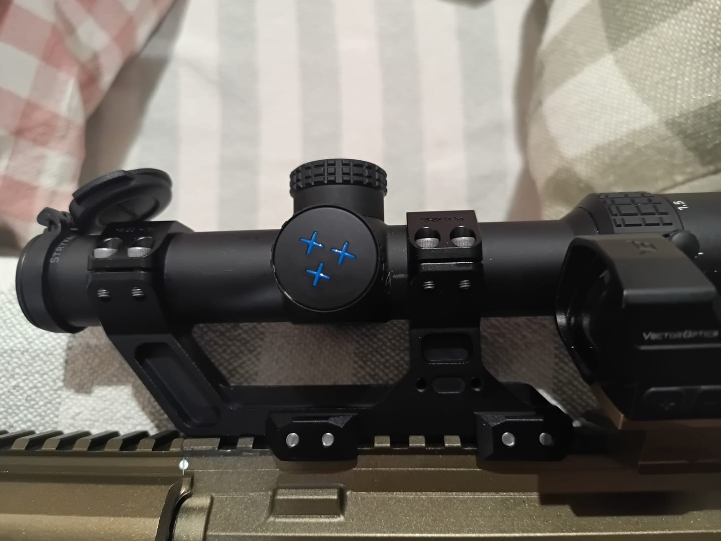 Customer photo review of Vector Optics XASR-3038 X-Accu Blockmontage für 30mm Tubus, 21mm Picatinny for AR, h=50mm