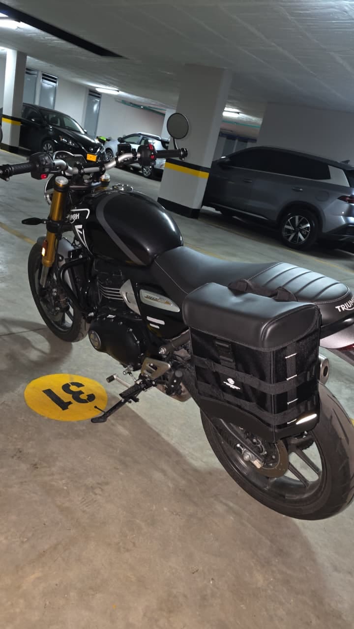 Customer photo review of 15L - Incognito Quick Mount Medium Triumph Speed 400 Solo Saddlebag (Left Only)
