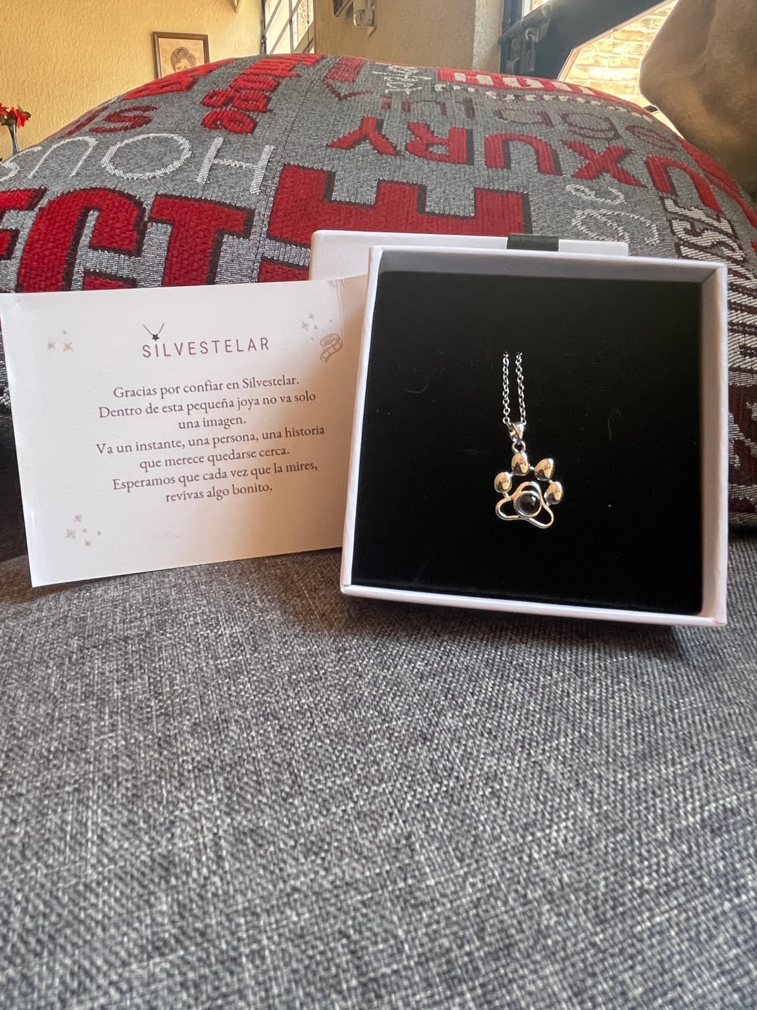 Customer photo review of Collar Huella Encantadora