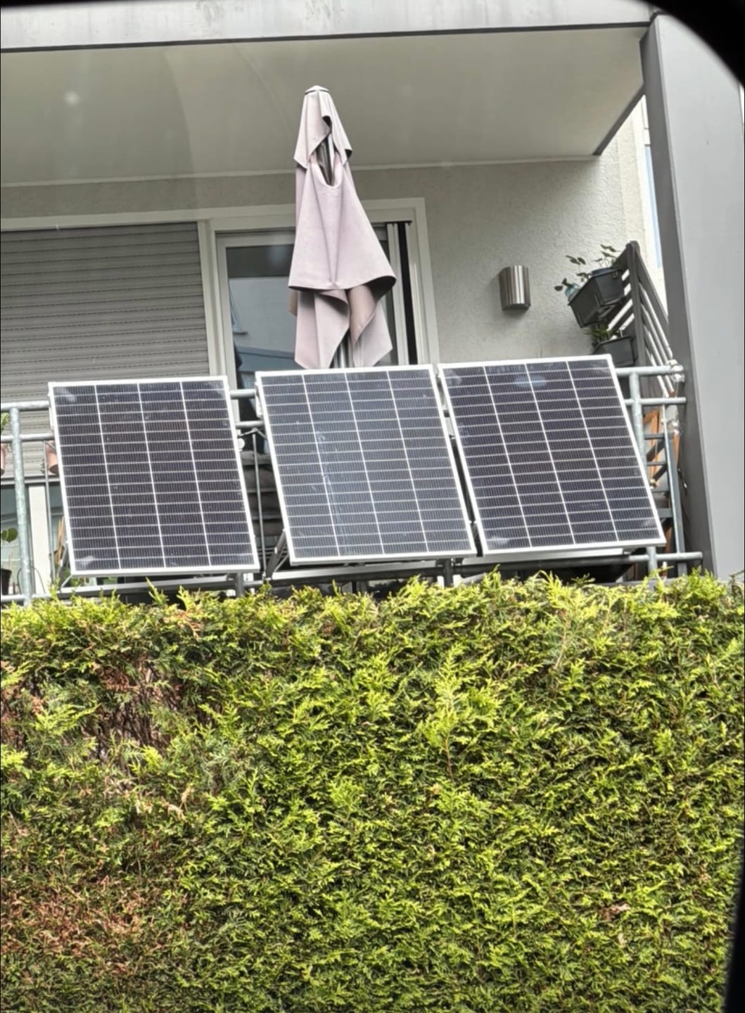 Customer photo review of Ray Lite Balkonkraftwerk 200W~1200W