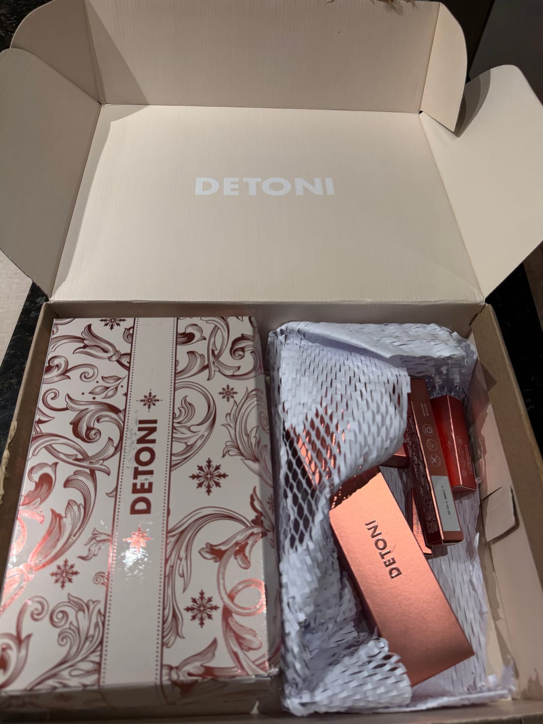 Customer photo review of KIT ICONIC LIPS | 200 NATURAL ROSE