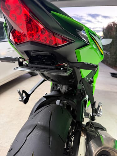 Customer's tail tidy with aftermarket indicators installed on a green Kawasaki ZX10R.