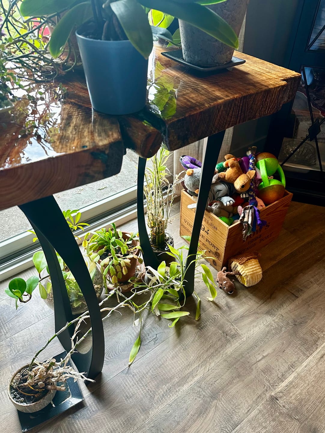 Customer photo review of Counter Table Legs 603 Cleo 34.3" H Modern DIY Furniture