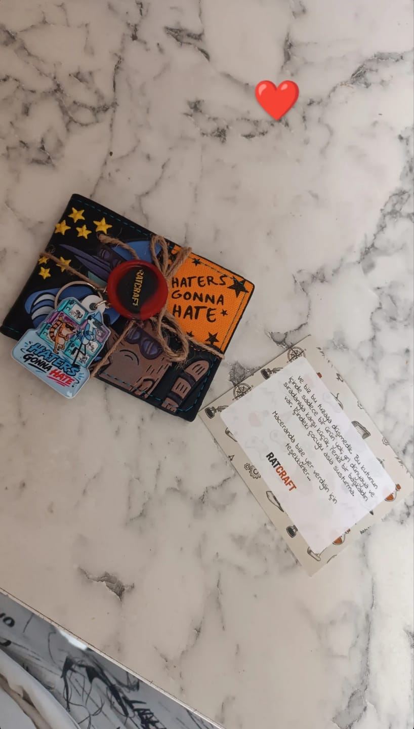 Customer photo review of Regular Show Cüzdan