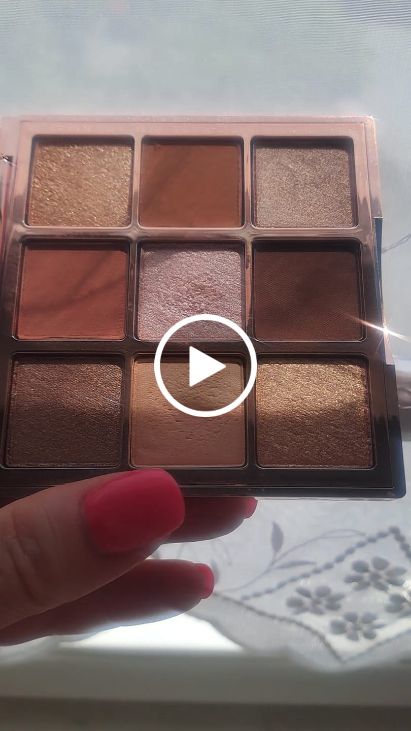Customer video review of 🎨 MONAT Glam Essentials Palette™