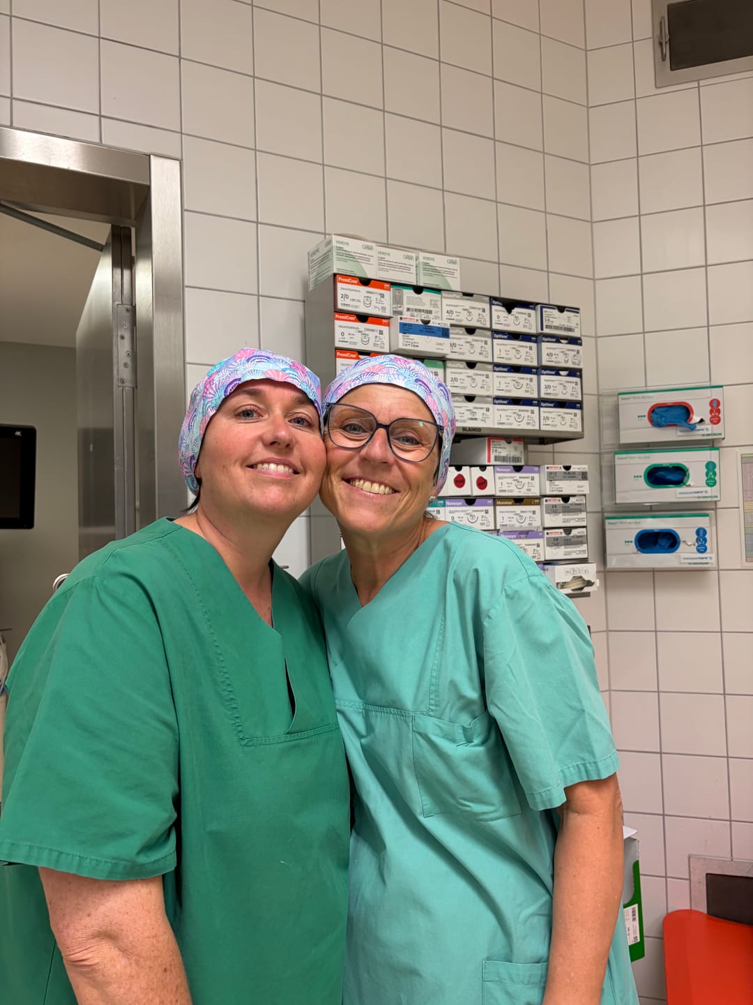 Customer photo review of OP Haube Violette Blume - Komfort