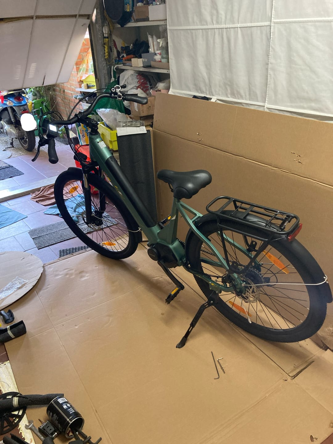 Customer photo review of Touroll Urbano 3 Mid-Drive Electric Bike