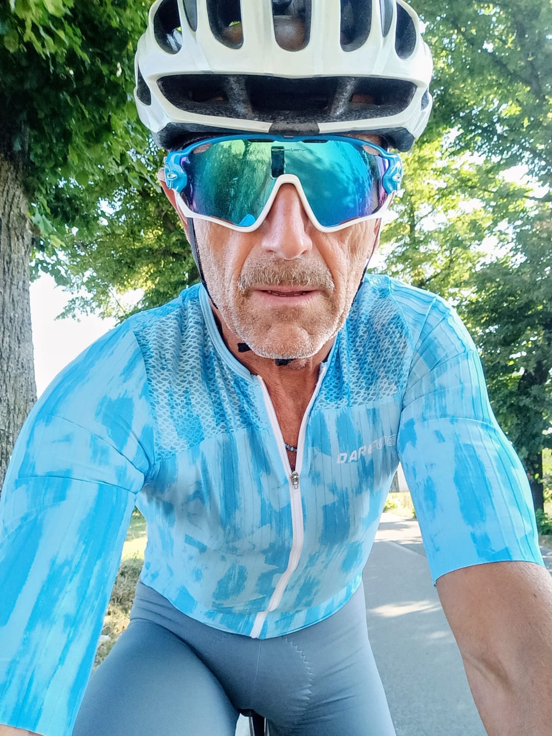 Customer photo review of GLACIER AERO JERSEY