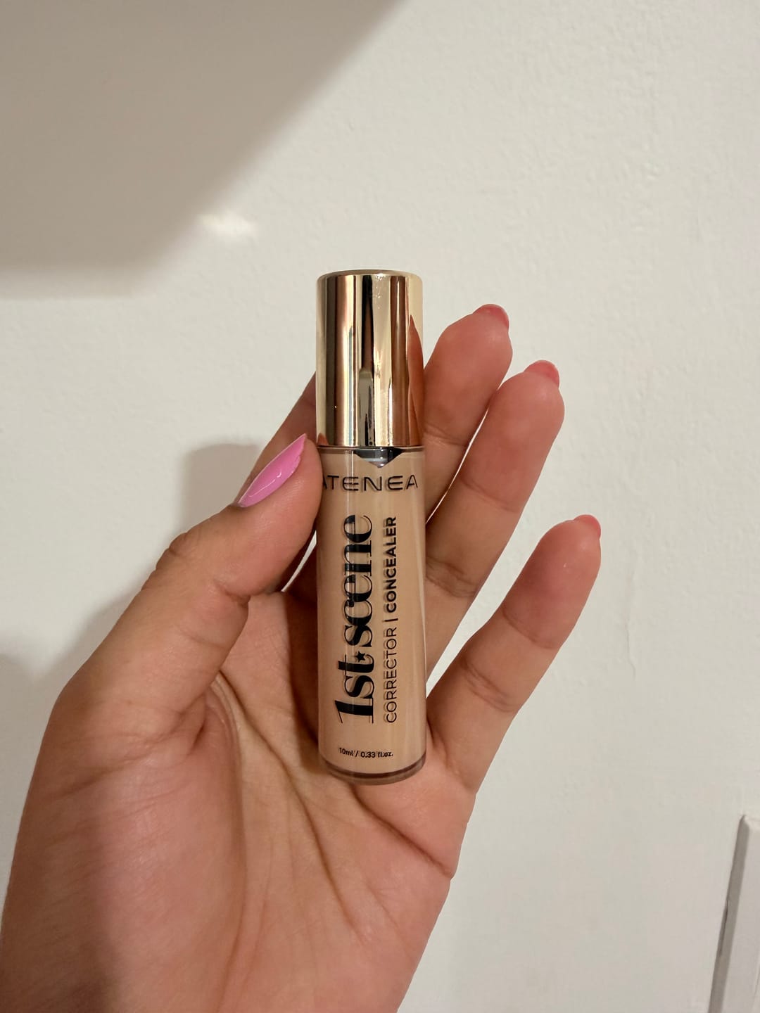 Customer photo review of CORRECTOR  LÍQUIDO  1ST SCENE