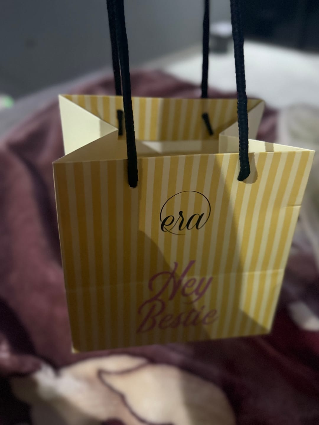 Customer photo review of Yellow Era Gift Bag