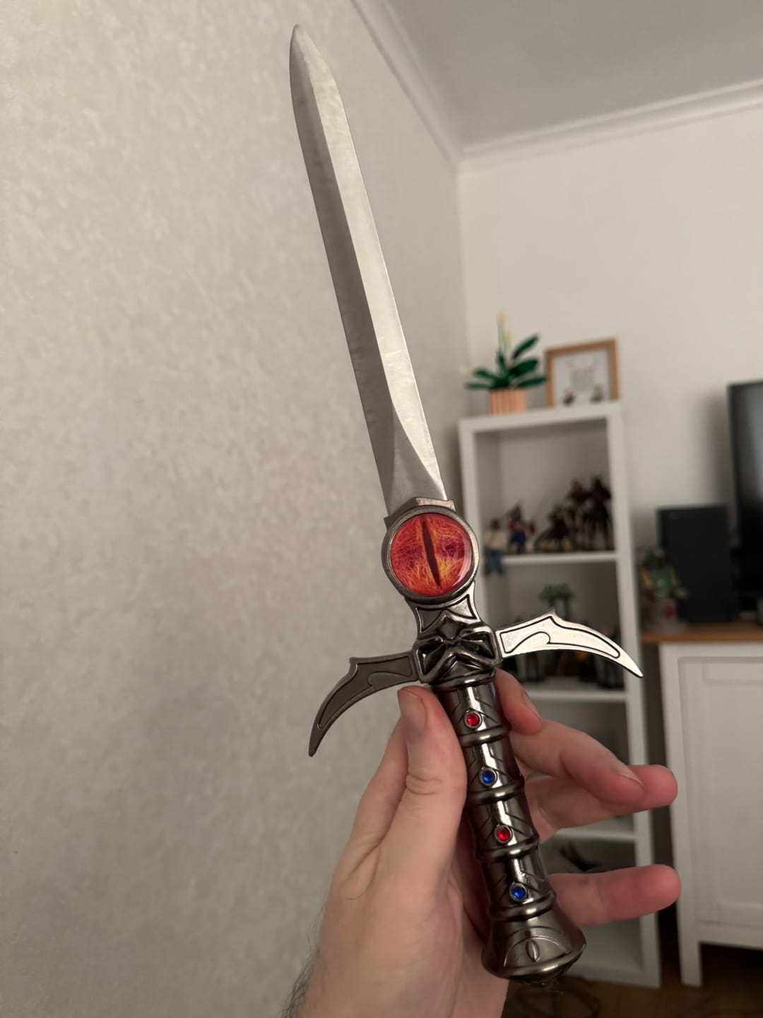 Customer photo review of Eye of Thundera Thundercats Sword Of Omens Dagger
