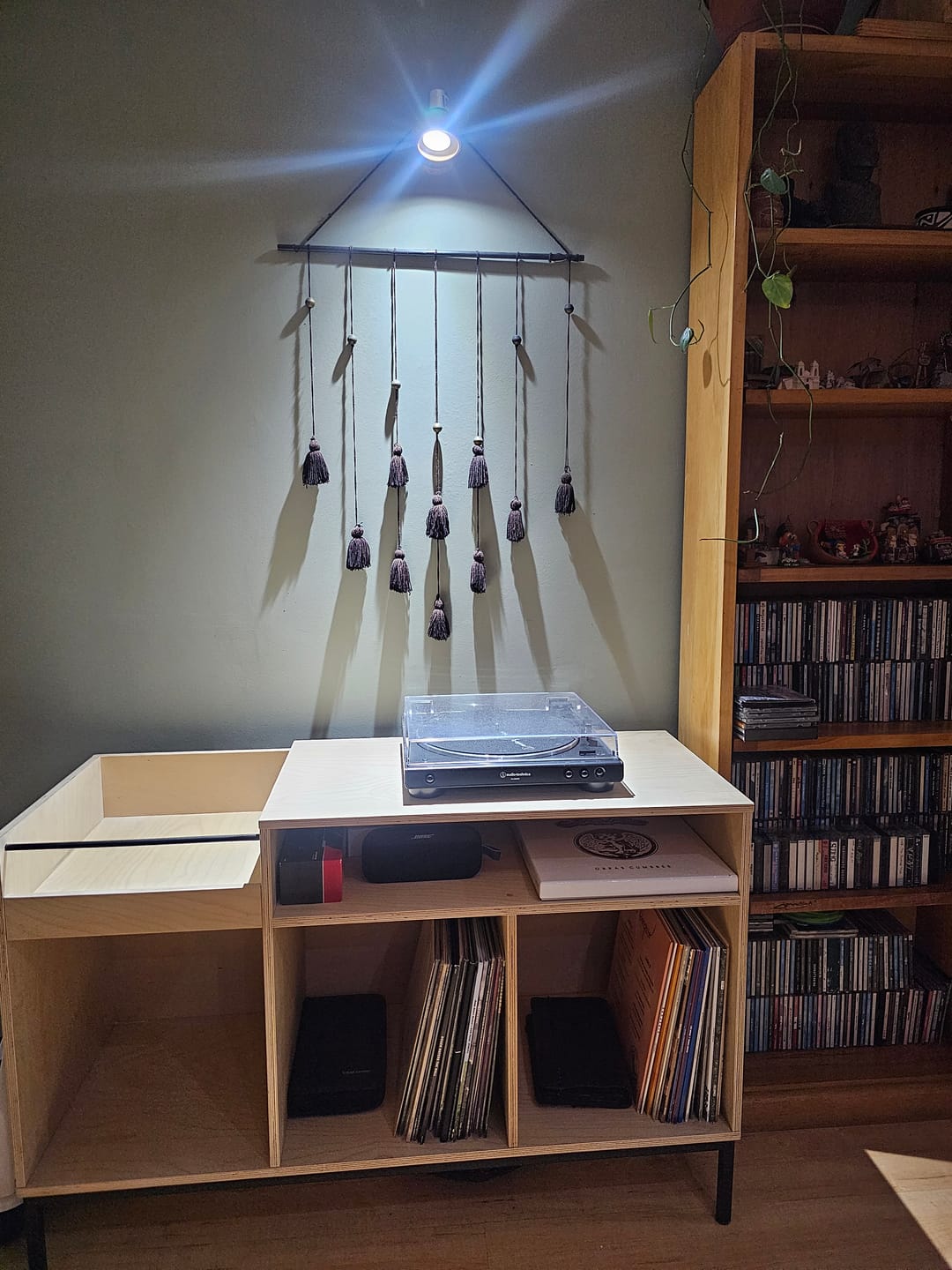 Customer photo review of Mueble Vinilos 115 COMPO ABEDUL — Kallfu.cl