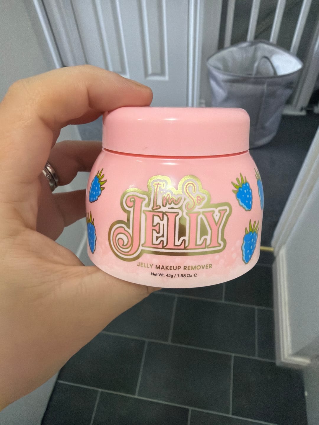 Customer photo review of I'm So Jelly Makeup Remover