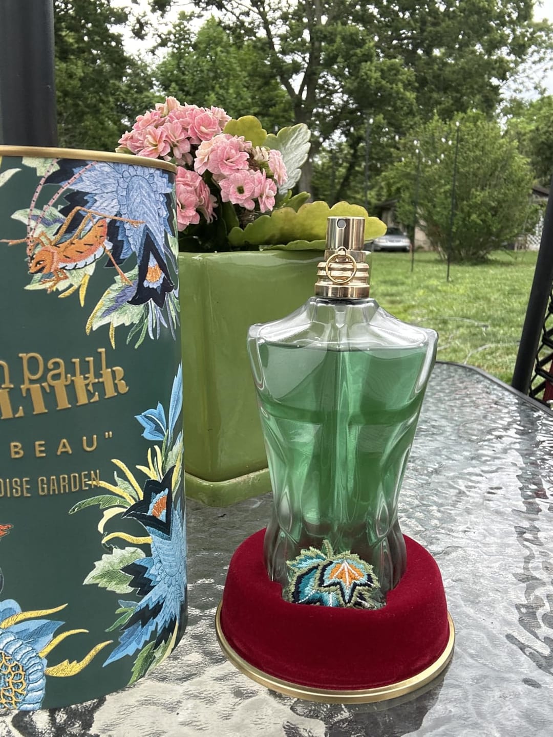 Customer photo review of Jean Paul Gaultier Le Beau Paradise Garden Eau de Parfum 125ml | Fresh Woody Aquatic Cologne for Men
