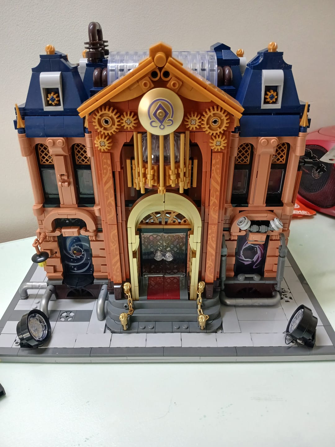 Customer photo review of Cyberpunk Izakaya By LumiBricks