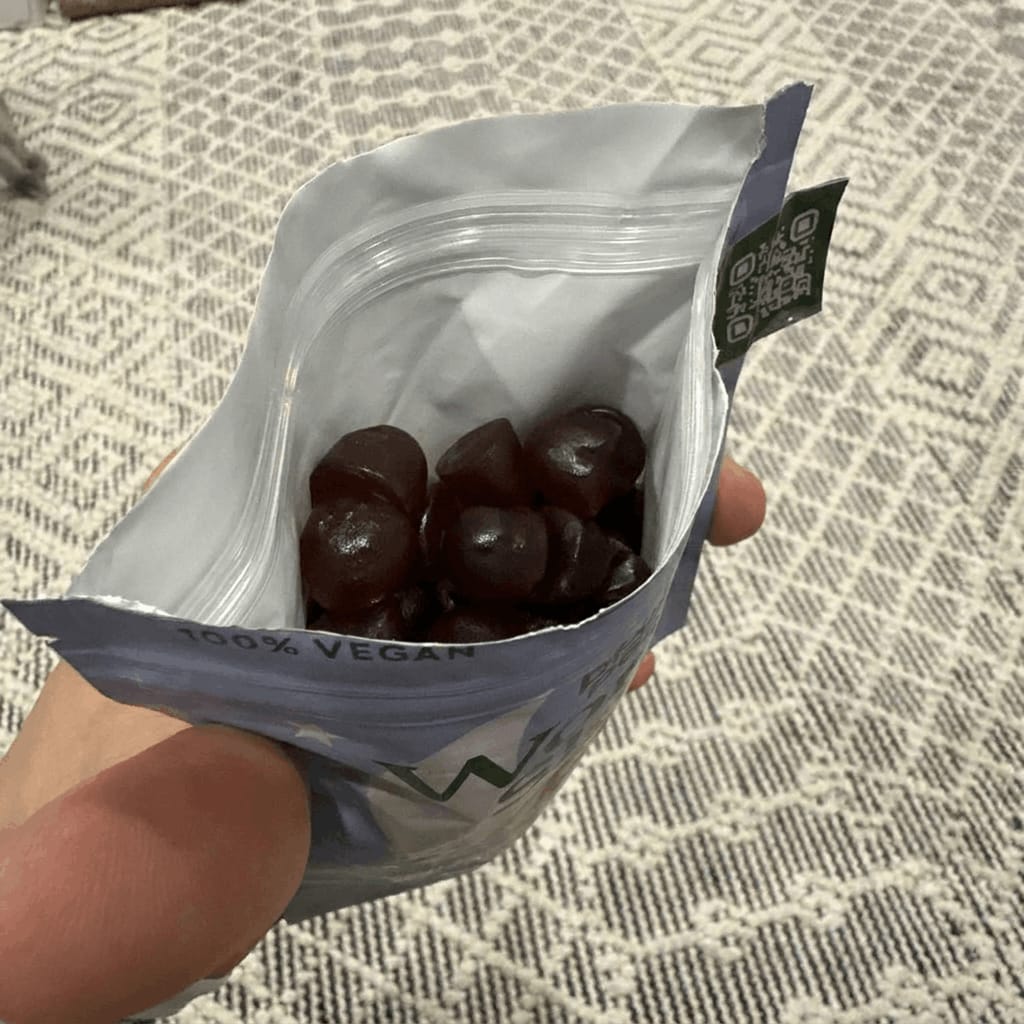Customer photo review of WonderSleep Gummies