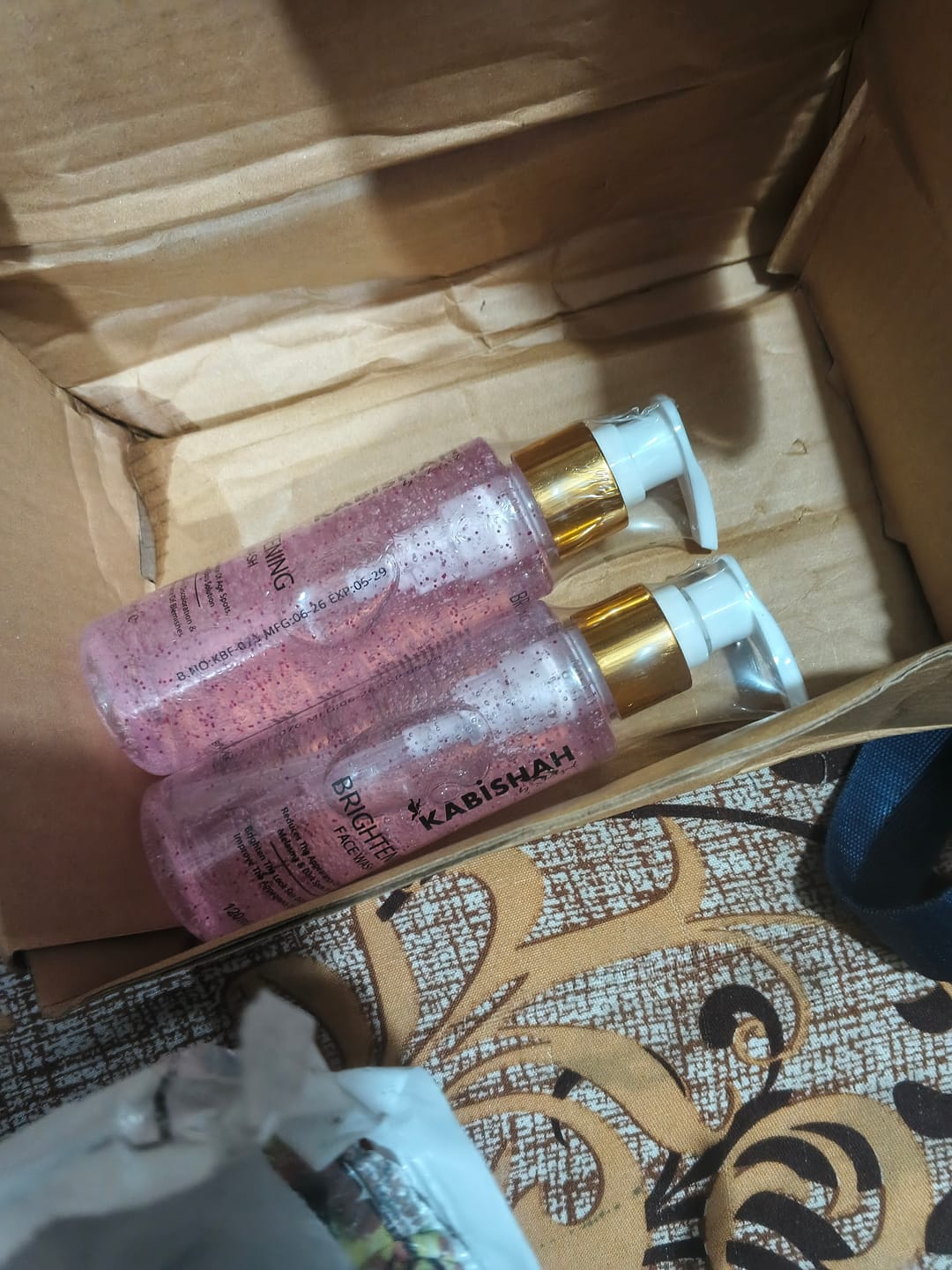 Customer photo review of LuminaBright Whitening Face Wash Double Pack: Duo Glow