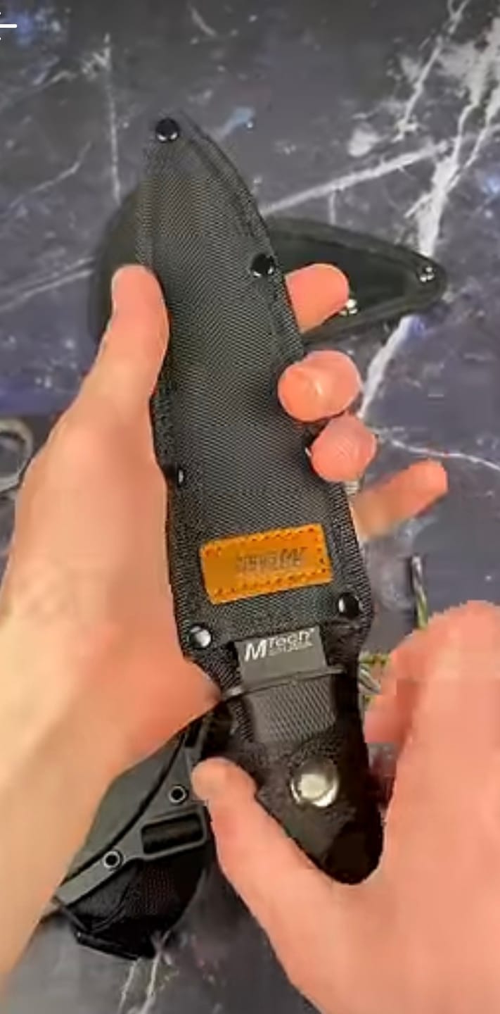 Customer photo review of MYSTERY KNIVES BOX™