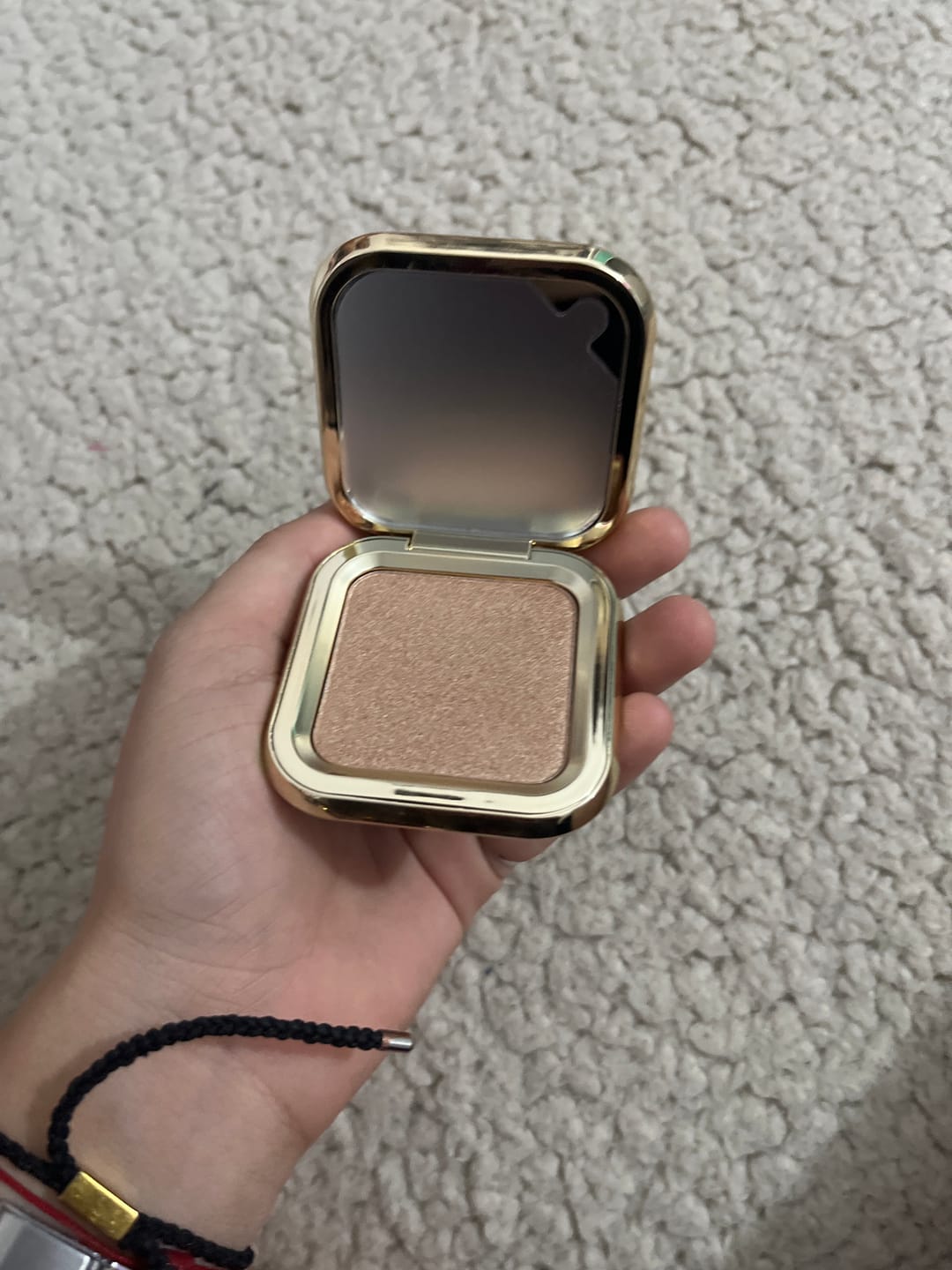 Customer photo review of ILUMINADOR COMPACTO 1ST SCENE